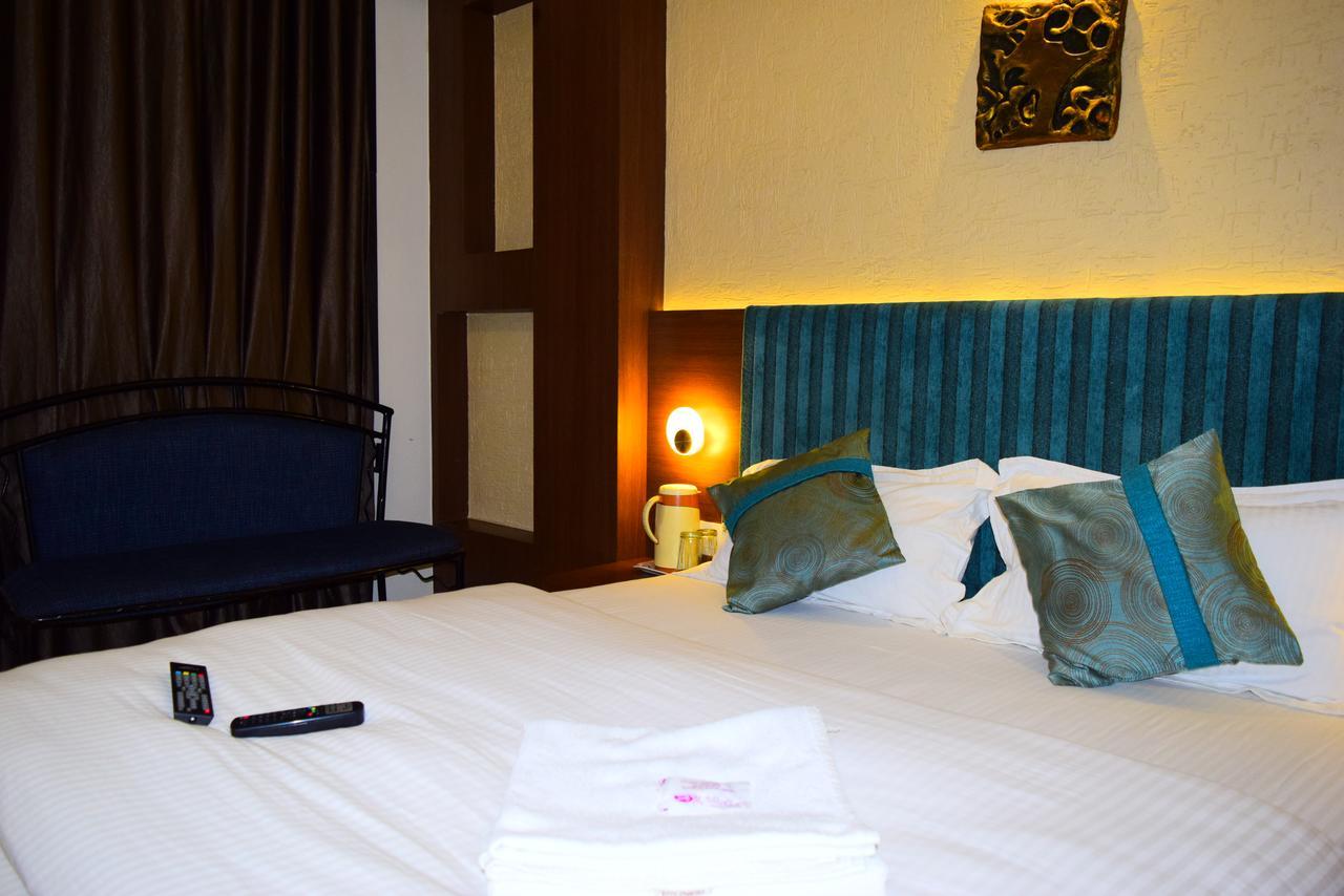 Hotel Chandragupta Ujjain Exterior foto