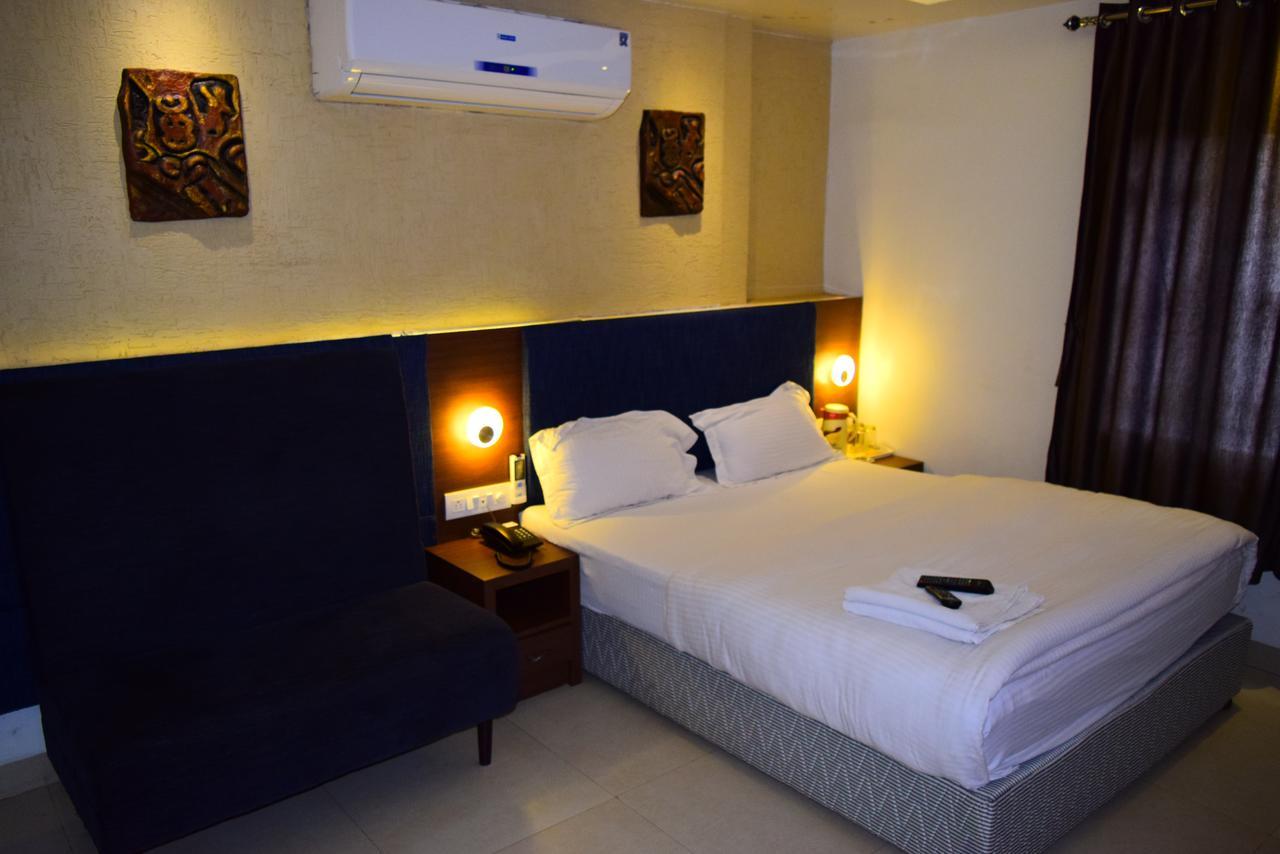 Hotel Chandragupta Ujjain Exterior foto